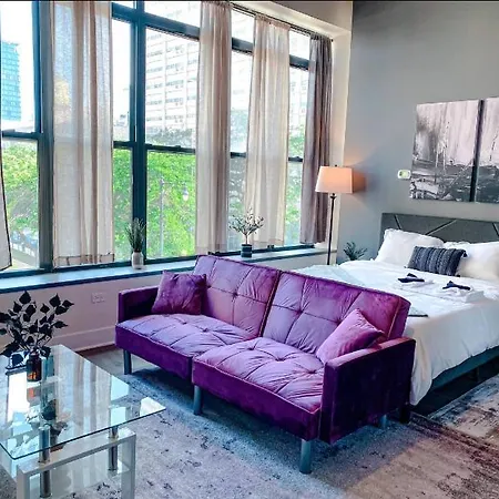 Mccormick Place Beautiful Studio Suite With Optional Parking And Gym Access Sleeps 4 Near Soldier Field And Downtown Chicago